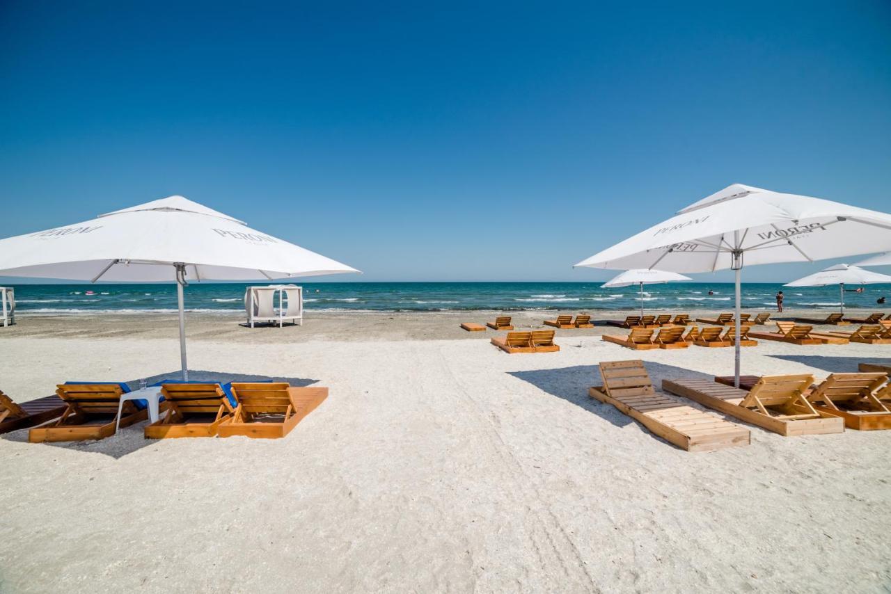 Derya Suites - Mamaia Nord นาโวดาริ ภายนอก รูปภาพ