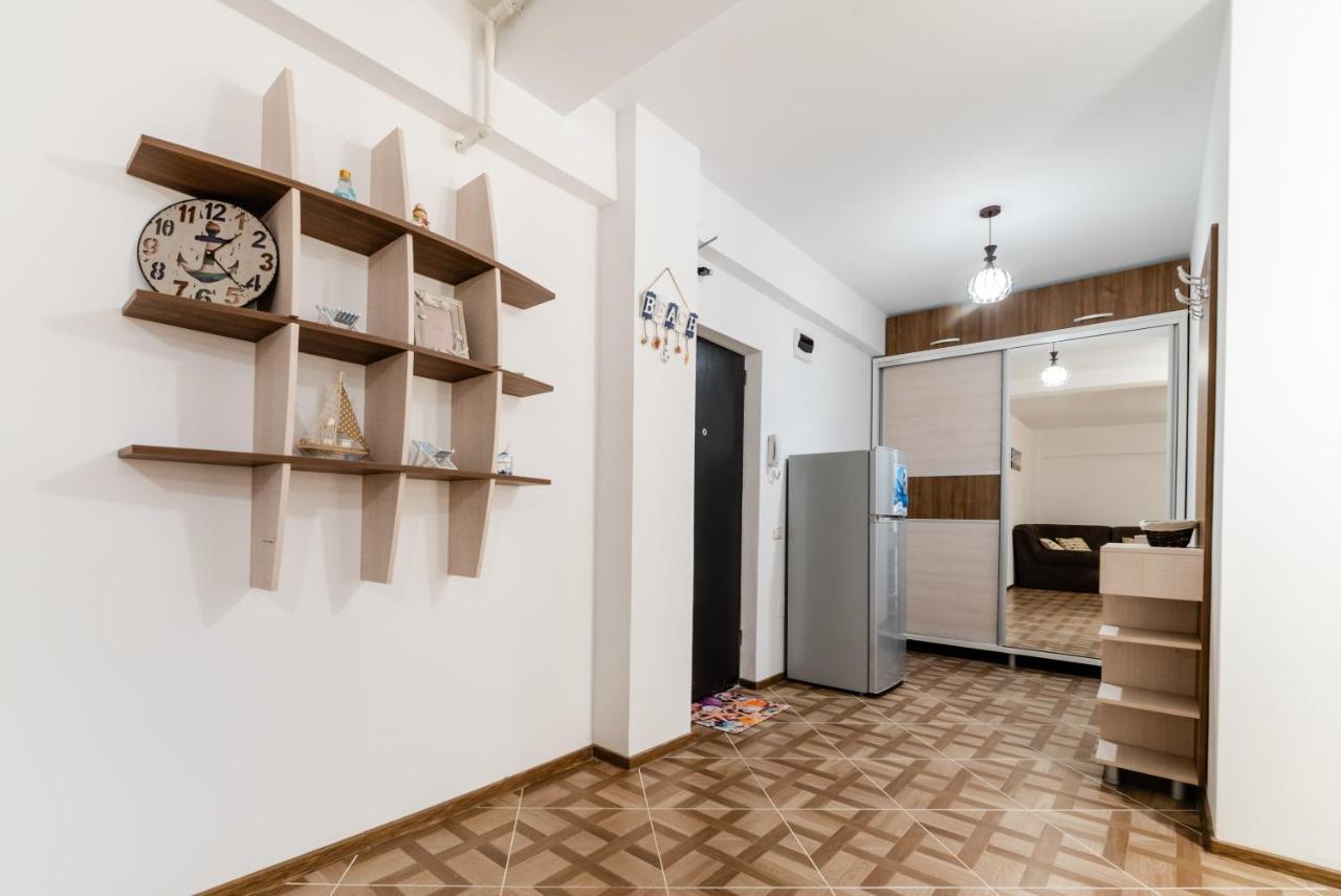 Derya Suites - Mamaia Nord นาโวดาริ ภายนอก รูปภาพ